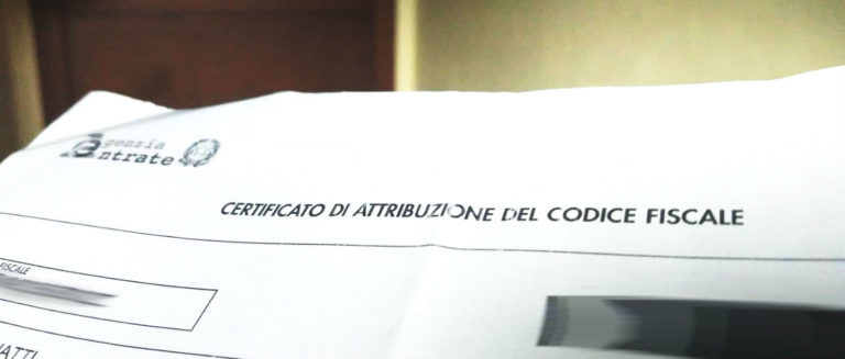 Codice fiscale: como fazer na Itália e no Brasil