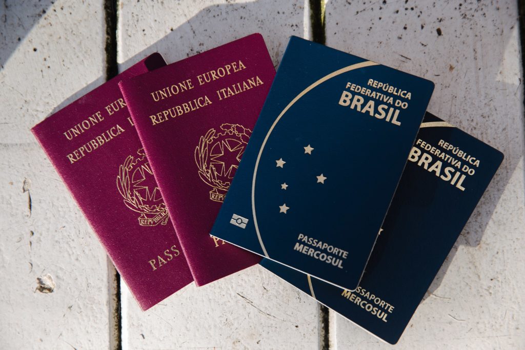 passaporte italiano e brasileiro