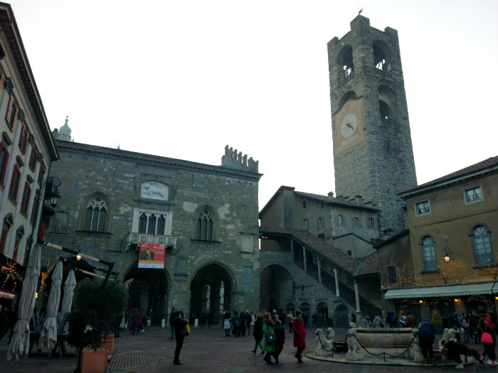 bergamo piazza vecchia