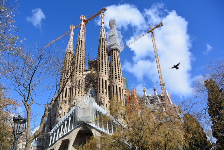 Correndo atrás de ingressos para a Sagrada Família, em Barcelona