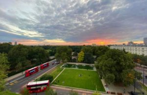 Por do sol em Londres no Marble Arch Mound