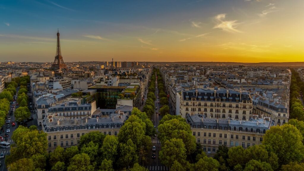 Photo by Pierre Blaché: https://www.pexels.com/photo/photo-of-city-during-dawn-3105066/